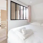 Amazing Apartment Under The Roof In Paris 8Th